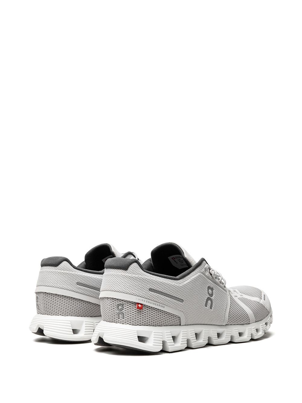 On Running Cloud 5 running sneakers